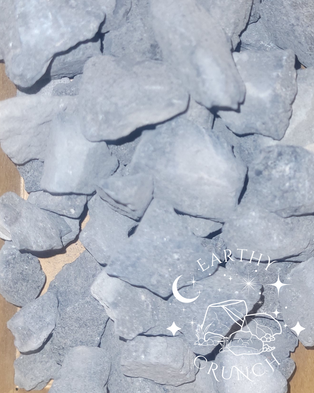 Black Star Clay - Bold smoky Indian clay chunks