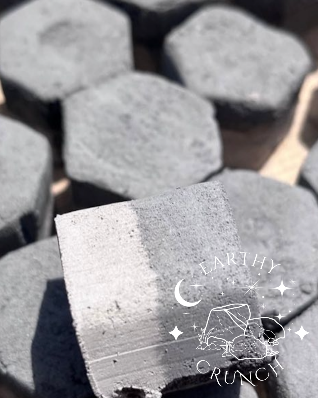 Mix Hex Clay Treat – Grey/Black - Clay treats for Pica/Geophagia