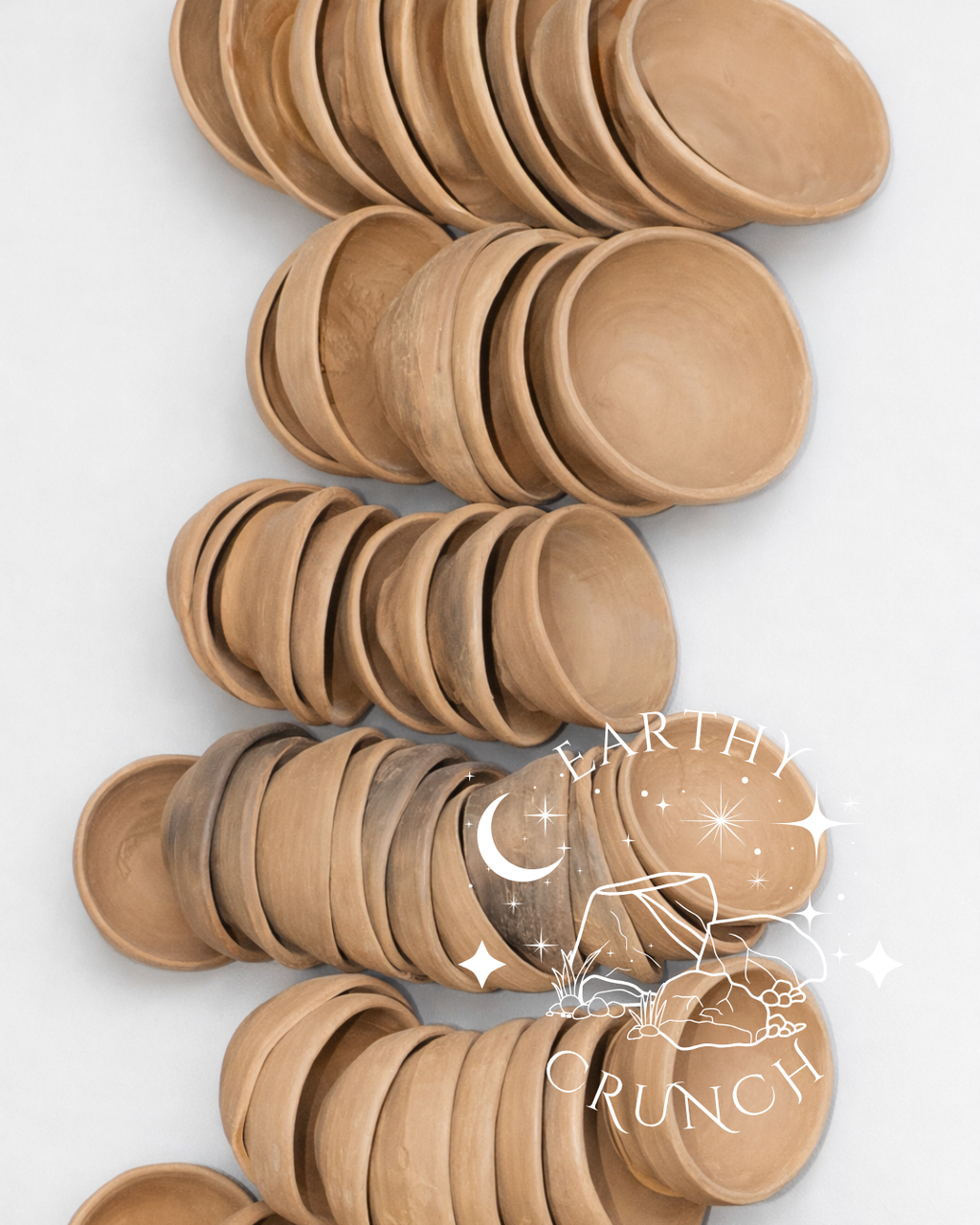16 Mini Indian Terracotta Diyas with Indian Clay Powder Bundle - For DIY Filled Clay Pots