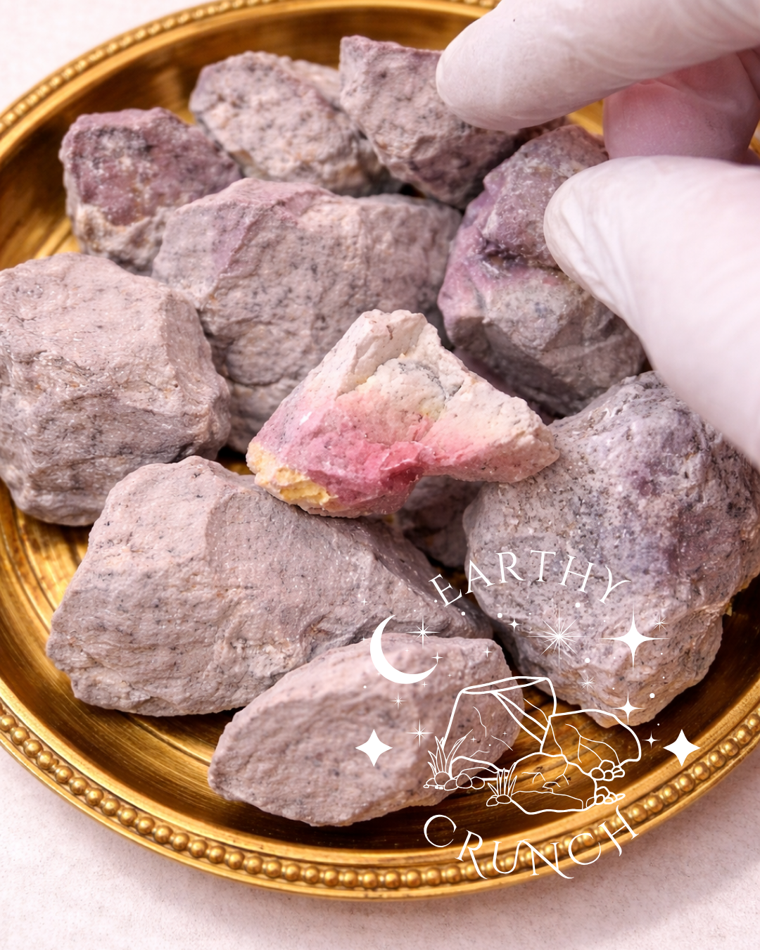 Pinky Soft Clay - Damp soil Indian clay chunks