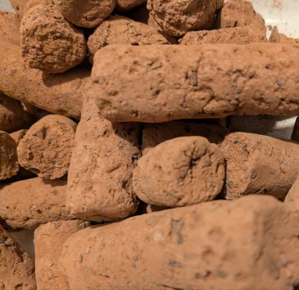 Red Smoke Treats - Indian Smoky Clay treats